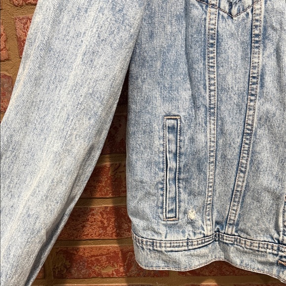 Light Blue Jean Jacket - Picture 4 of 8